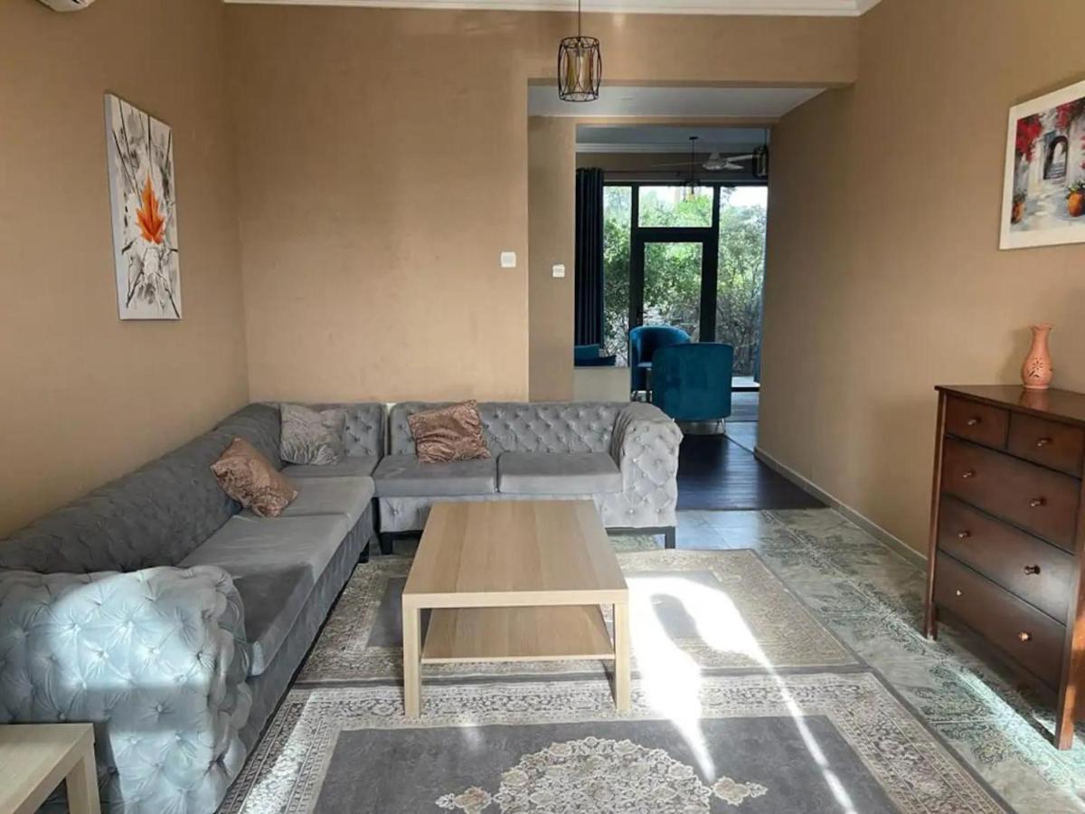 Rose Guesthouse Al 'Aqar Ngoại thất bức ảnh