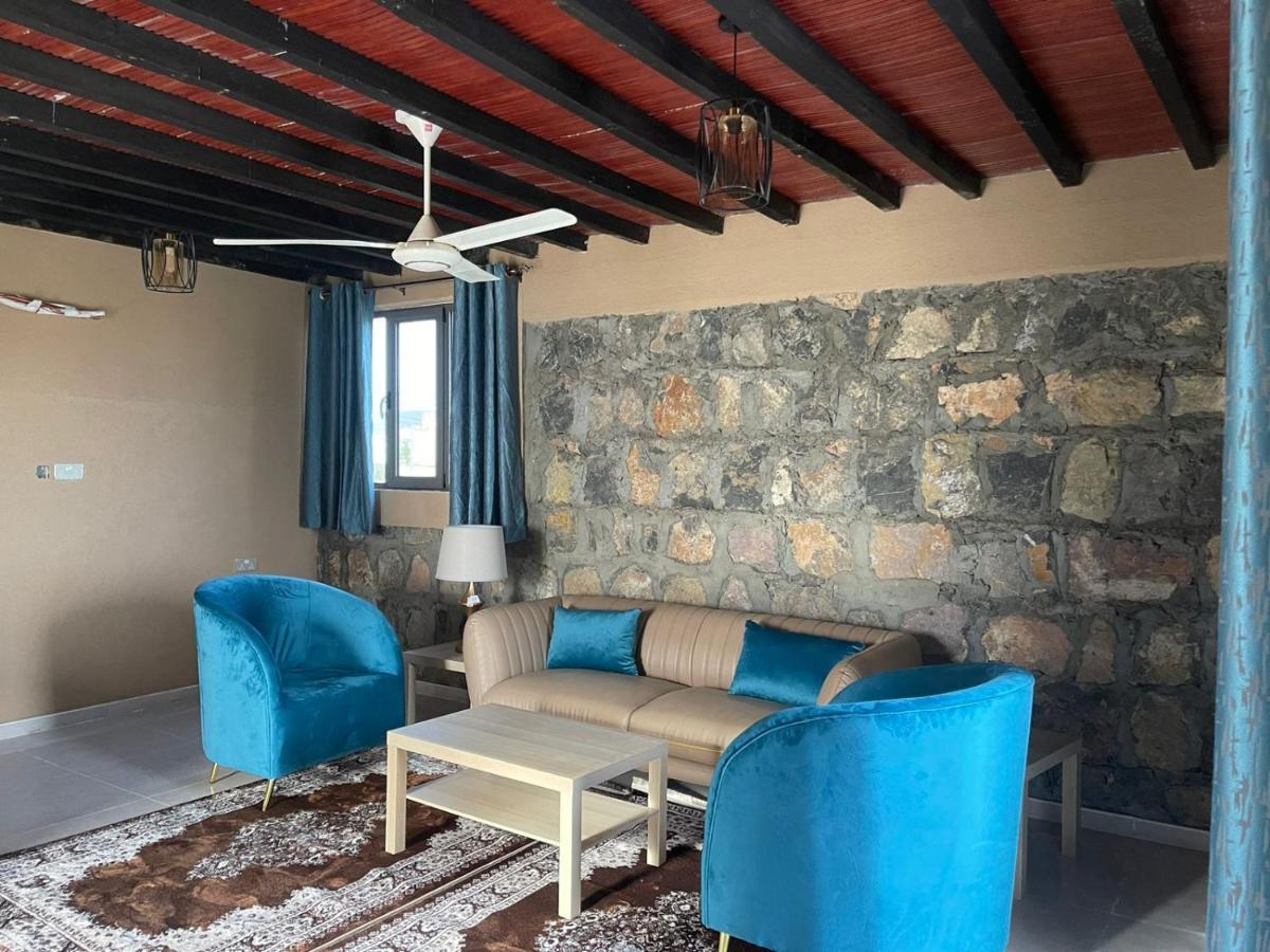 Rose Guesthouse Al 'Aqar Ngoại thất bức ảnh