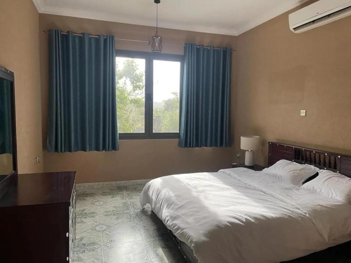 Rose Guesthouse Al 'Aqar Ngoại thất bức ảnh